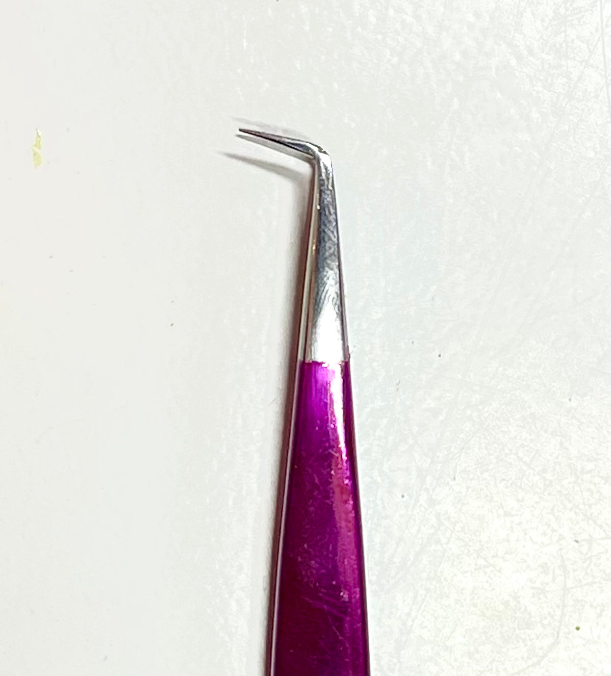 Magenta Tweezers