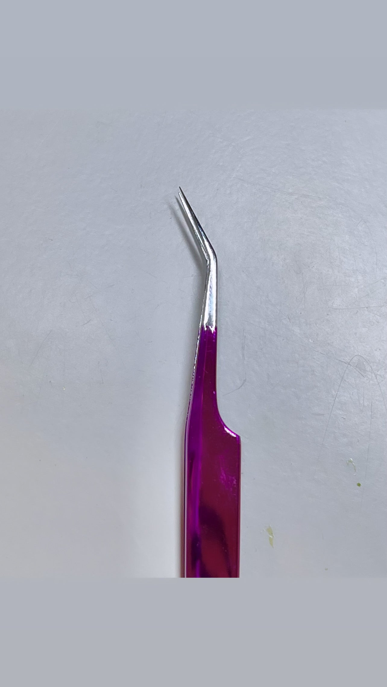 Magenta Tweezers