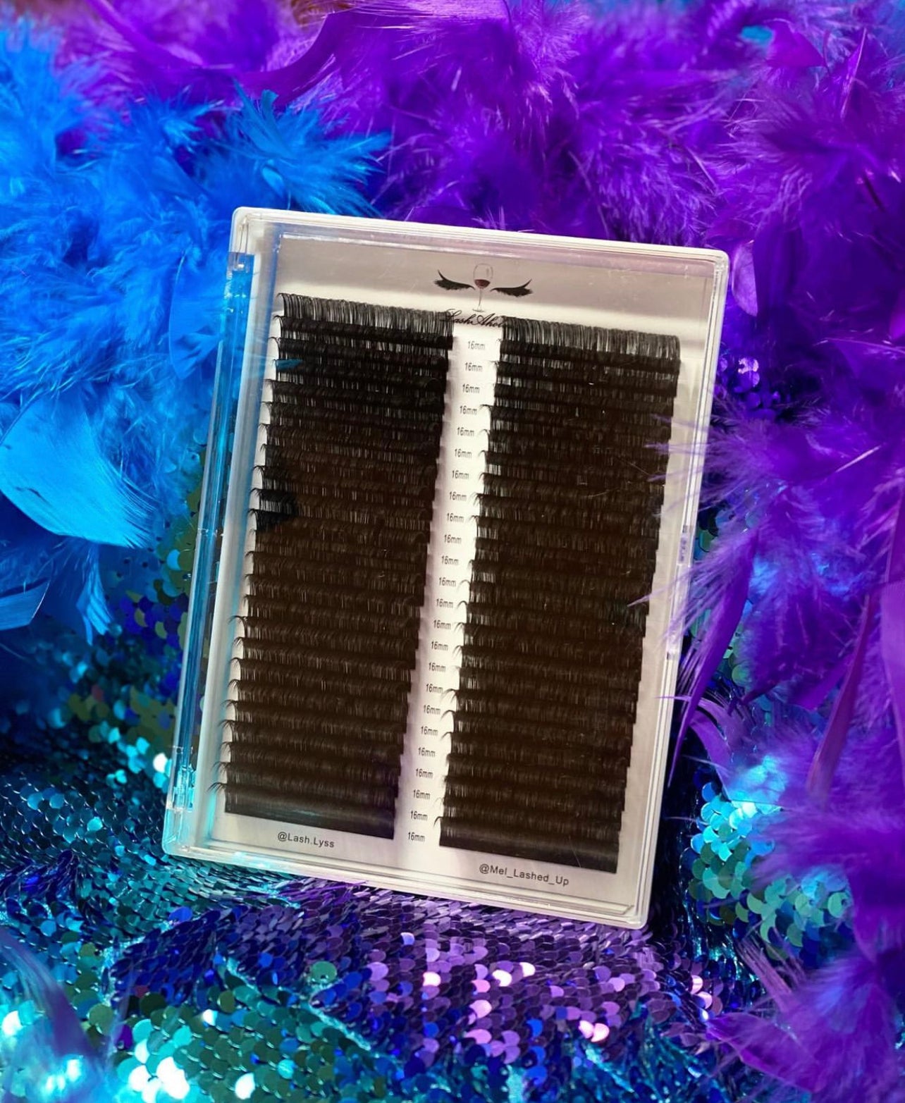 D curl Volume Lashes