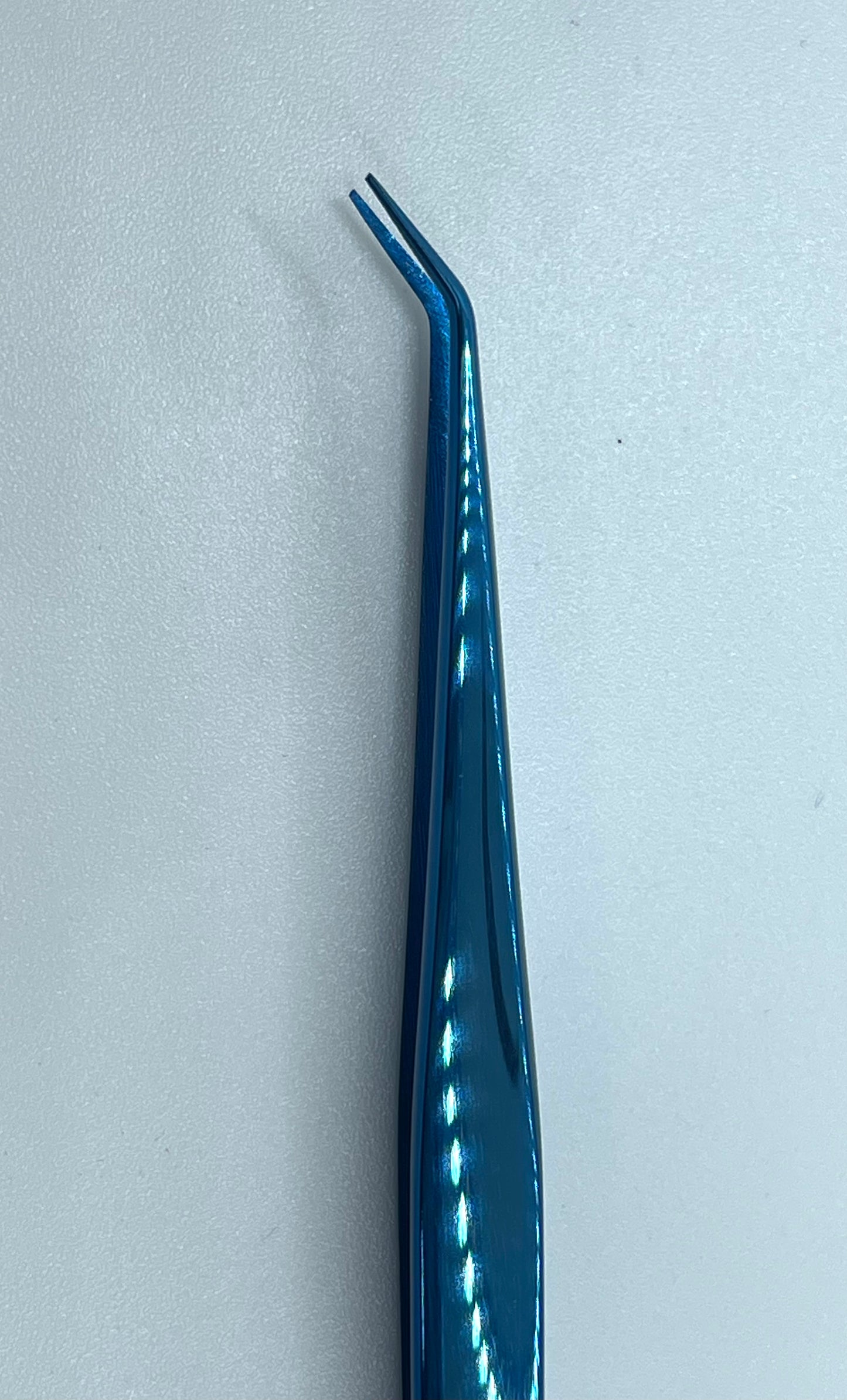 Blue Plasma Tweezers